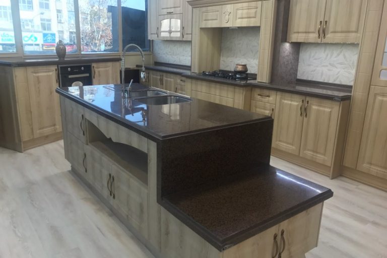 ویژگی های صفحه کورین ویژگی های صفحه کورین