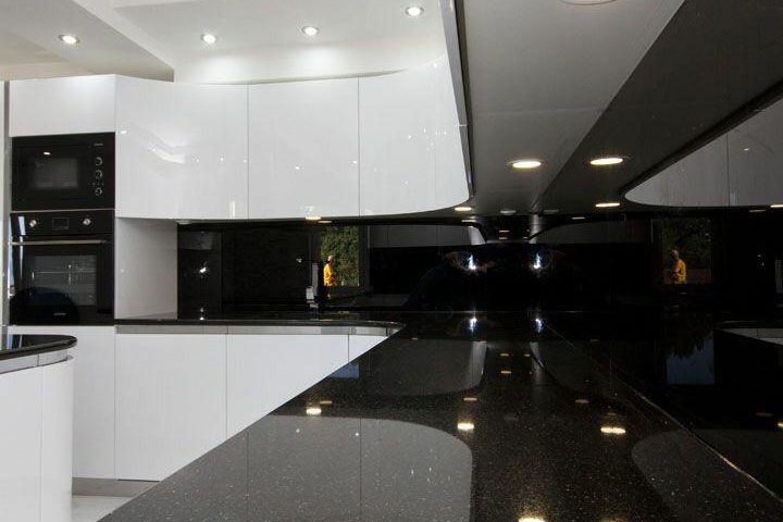 fara1 سختی سنگ کورین