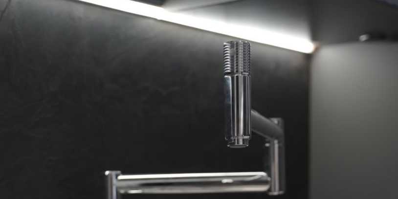 IMG_4750 چرا سنگ مصنوعی گزینه مناسبی برای صفحه کابینت آشپزخانه است؟ | فراسنگ