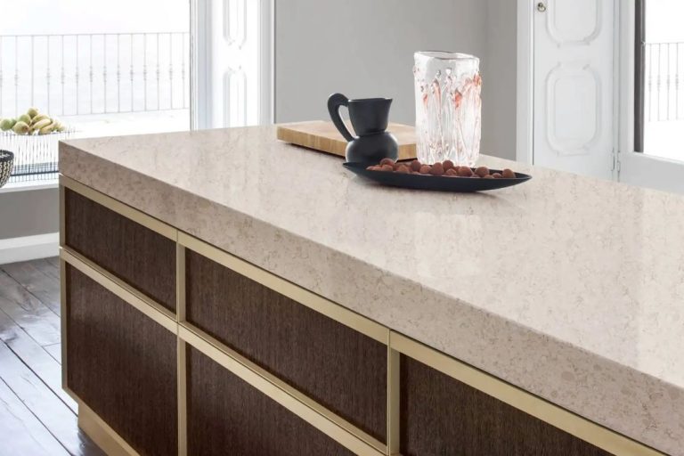 تفاوت های سنگ کورین اصل و تقلبی تفاوت های سنگ کورین اصل و تقلبی | فراسنگ