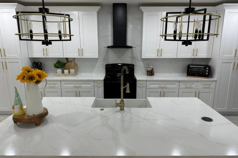 دلایل محبوبیت کابینت کوارتز چرا کابینت کوارتز از پرطرفدارترین متریالهای آشپزخانه است؟ | فراسنگ
