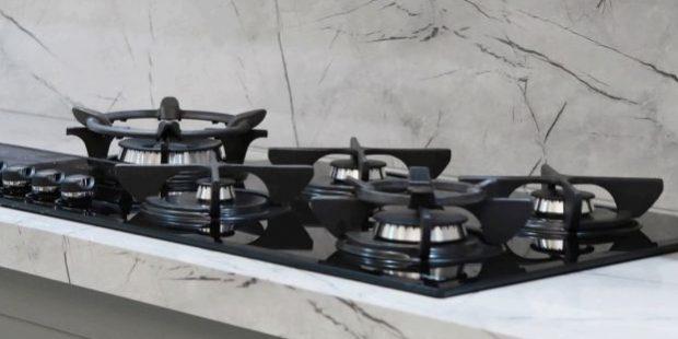 عوامل تاثیر گذار بر قیمت SPL تأثیر ضخامت، ابعاد و برند بر قیمت SPL | فراسنگ