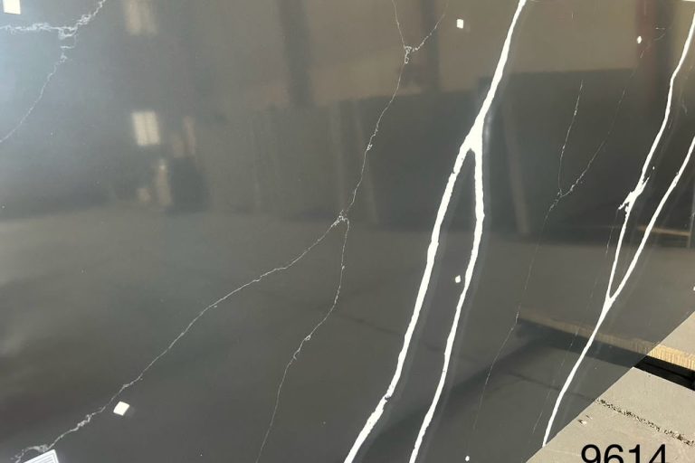 IMG_3128 راهنمای انتخاب طرح دانهدار یا رگهدار توتم کوارتز | فراسنگ