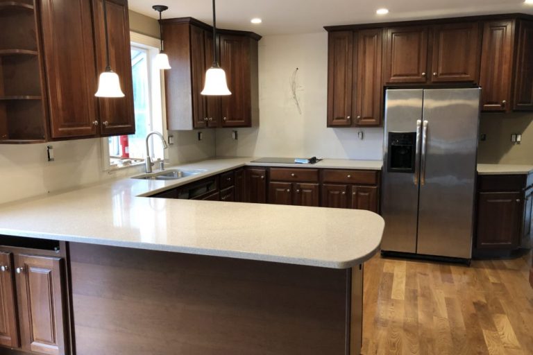 quartz طراحی کابینت کلاسیک با صفحه کوارتز